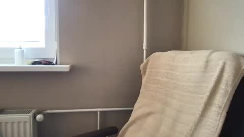 Snapshot of andreass60 chatting on February 21, 7:12 am andreass60 online show from February 21, 7:12 am