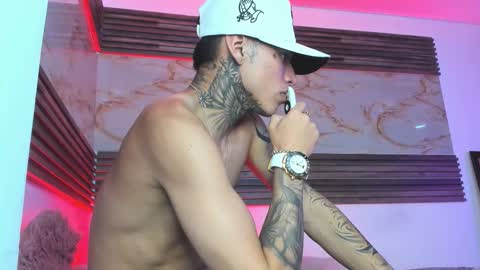 andrees_s online show from January 12, 1:53 am