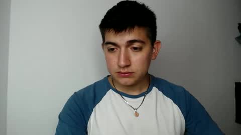 andres02smile848901 online show from May 11, 9:45 pm