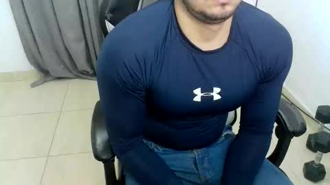 andres180950734 online show from March 27, 11:33 am