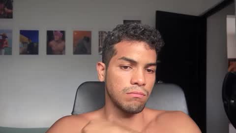 Andres online show from October 12, 8:36 pm