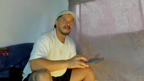 Andres online show from March 23, 9:10 pm