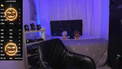 andrew_angels online show from December 3, 9:42 am