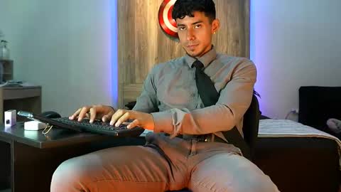 Andrew online show from October 10, 2:49 am