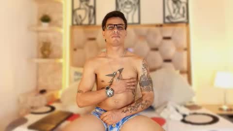 andrew_haalls online show from November 22, 1:05 am