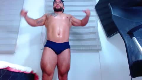 andrew_holden__ online show from March 7, 10:54 pm