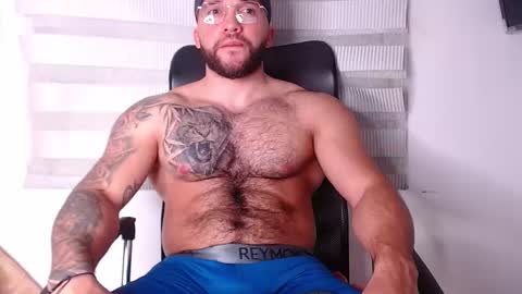 andrew_holden__ online show from October 29, 12:13 am