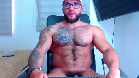 andrew_holden__ online show from January 19, 10:39 pm