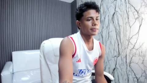 ANDREW online show from December 18, 7:10 pm