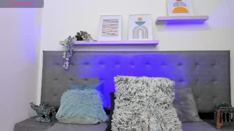 andrew restrepo online show from April 18, 11:26 pm