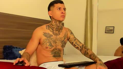 andrew_sanders69 online show from November 28, 4:04 am