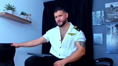 Snapshot of andrewdiaz_ chatting on October 23, 6:39 am Andrew Diaz online show from October 23, 6:39 am