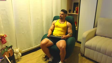 Andrew online show from December 8, 2:18 am