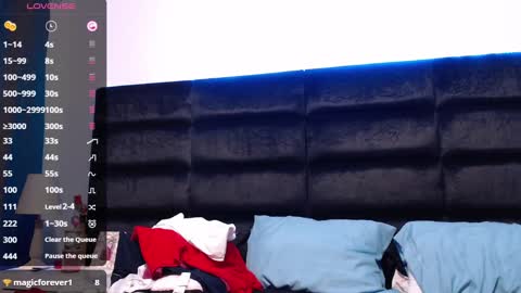 andrewmhilton_ online show from January 6, 5:52 am