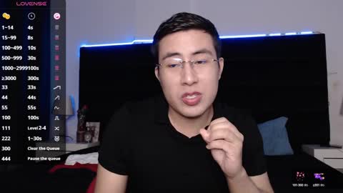 andrewmhilton_ online show from February 9, 3:32 am