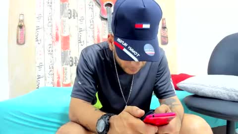 Snapshot of andrey_u92 chatting on December 5, 10:34 pm   online show from December 5, 10:34 pm