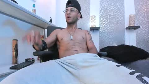 Snapshot of andrey_u92 chatting on September 14, 9:50 pm   online show from September 14, 9:50 pm