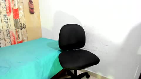 Snapshot of andrey_u92 chatting on December 13, 9:52 pm   online show from December 13, 9:52 pm