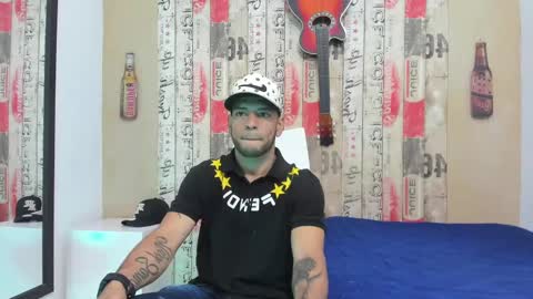 Snapshot of andrey_u92 chatting on January 17, 3:45 am   online show from January 17, 3:45 am
