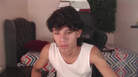 andy_dan1 online show from December 4, 12:14 pm