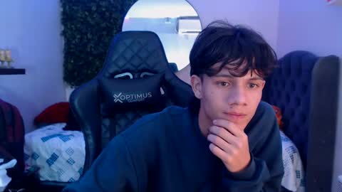 andy_dan1 online show from March 5, 2:14 am