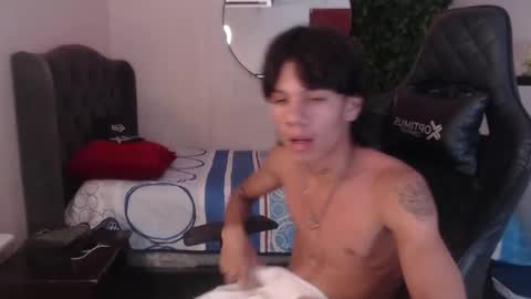 andy_dan1 online show from December 9, 6:08 pm