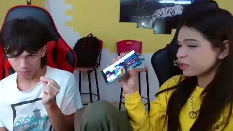 andy_dan1 online show from February 28, 2:42 pm