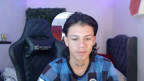 andy_dan1 online show from January 15, 1:31 pm