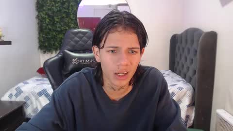 andy_dan1 online show from February 2, 1:52 pm