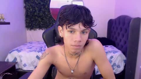 andy_dan1 online show from March 11, 1:56 pm