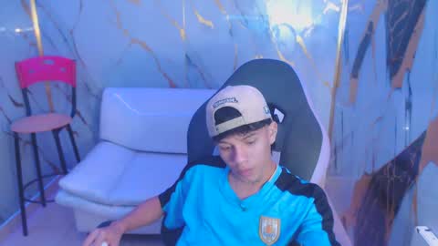 andy_dan1 online show from October 9, 3:17 pm