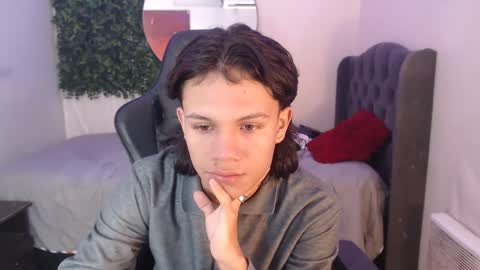 andy_dan1 online show from January 19, 4:04 pm