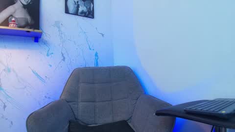 ANDY online show from December 18, 9:11 pm