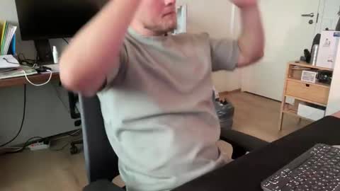 andycandy1994 online show from September 15, 2:51 pm