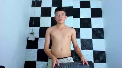 andyfame11 online show from November 28, 7:49 pm