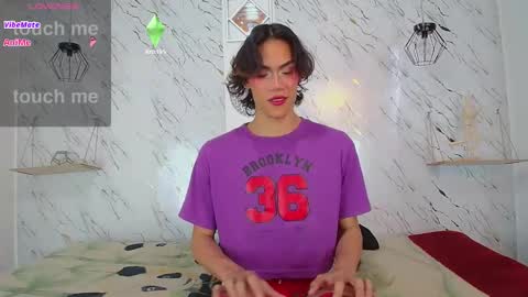 andy online show from March 25, 5:17 pm