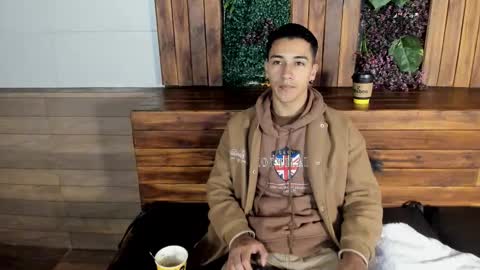 Andy Joy  online show from February 26, 10:27 am