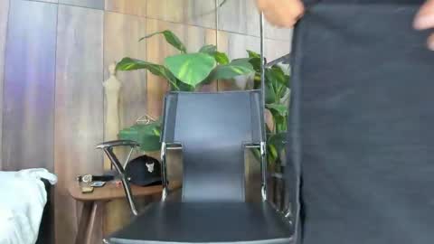 Andy  online show from April 24, 1:46 pm