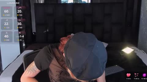 Andy online show from November 17, 9:18 pm