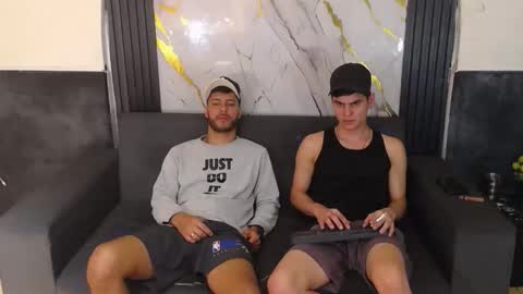 angel_villareal_ online show from February 28, 6:23 am