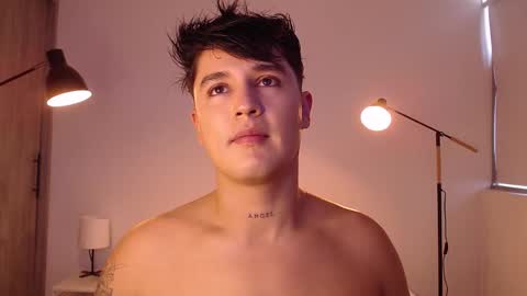 Angel online show from December 14, 7:54 pm