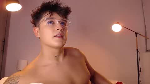 Angel online show from December 4, 12:17 am