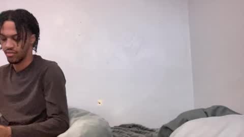 Animeboygirls online show from December 5, 5:47 am