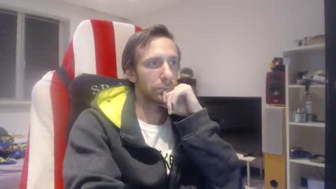 LoyalDog online show from April 7, 1:38 am