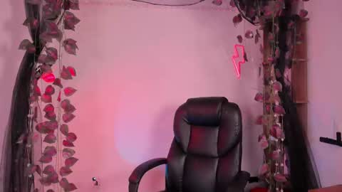 Jordan Mateo online show from March 5, 7:17 pm