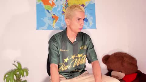 Jordan Mateo online show from January 11, 11:58 am