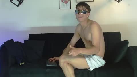 ansu_fati1998 online show from December 24, 2:43 am