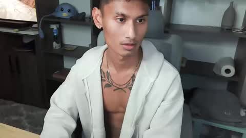 Anthonyxx online show from October 29, 11:40 pm