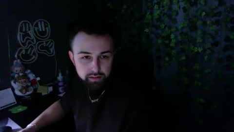 Ant online show from December 1, 1:47 pm