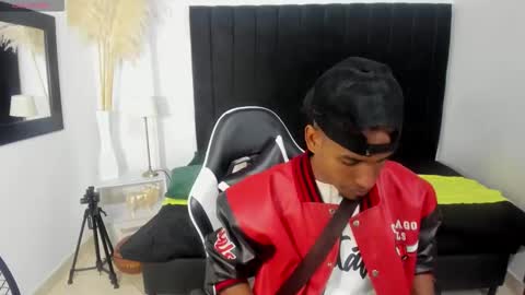       online show from December 18, 12:28 am